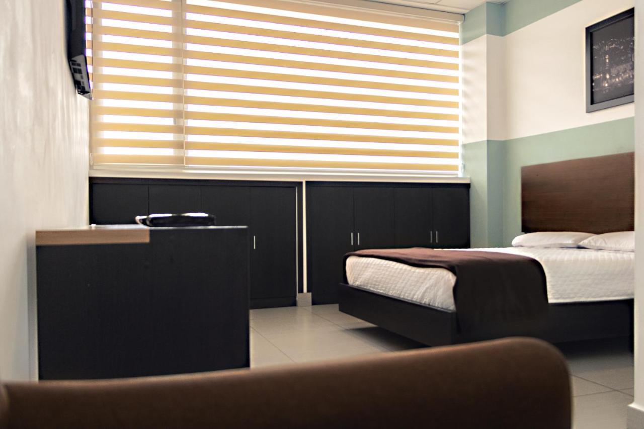 Zafra'S Hotel La Troncal Zewnętrze zdjęcie