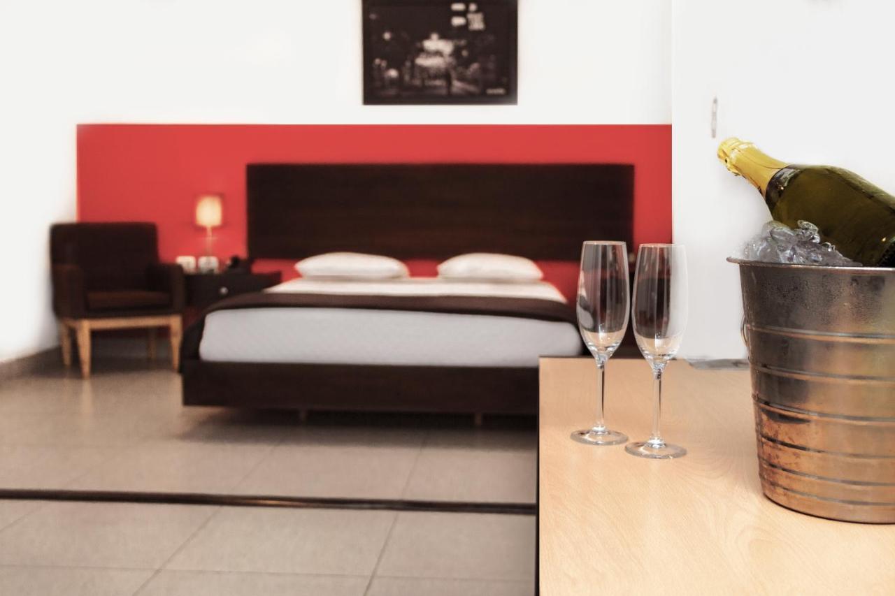 Zafra'S Hotel La Troncal Zewnętrze zdjęcie