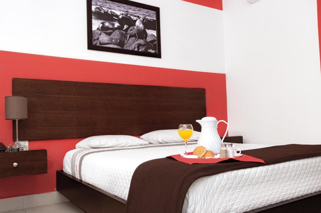 Zafra'S Hotel La Troncal Zewnętrze zdjęcie